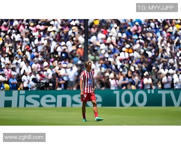 昔日足球明星重返赛场再展风采引发球迷热议与期待